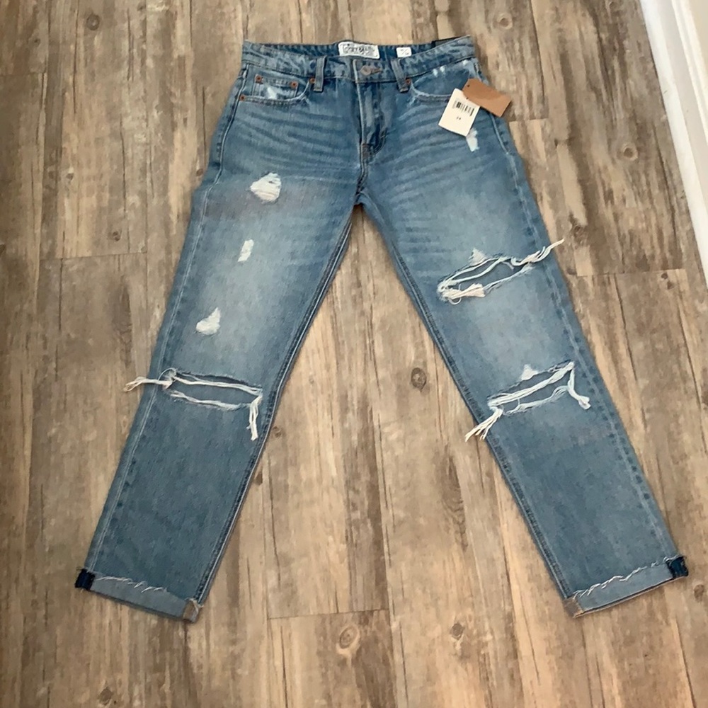 LUCKY JEANS size 24